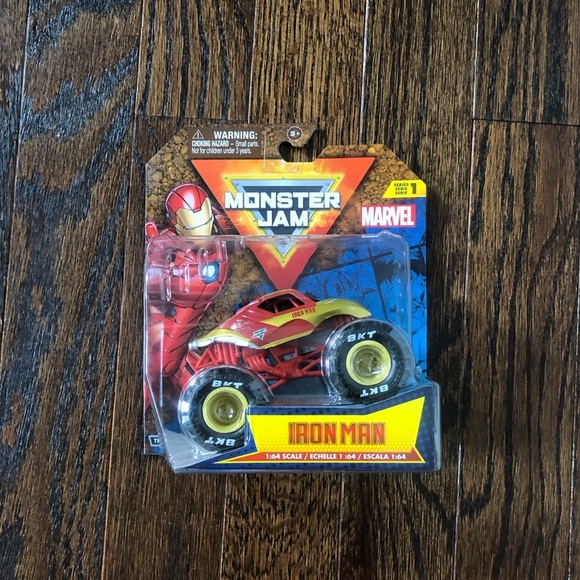 Monster Jam Other - *NWT* Monster Jam Monster Trucks x Marvel Iron Man w/Flag- Series 1 - 1:64 Scale